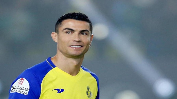 Top 5 Wealthiest Football Players Globally: A Glance into Footballer's Financial Elite